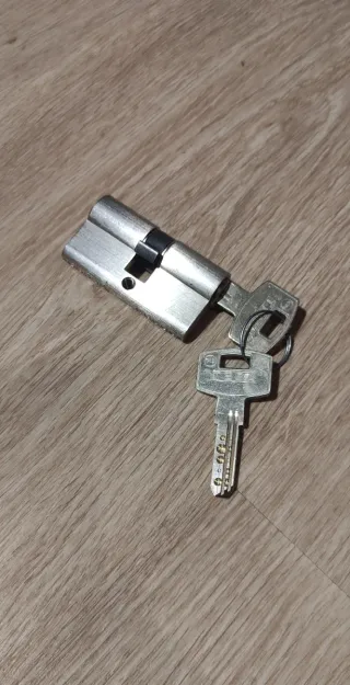 Bombín de seguridad TESA T10