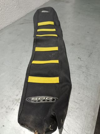 Capa Banco Suzuki RMZ 450 2016