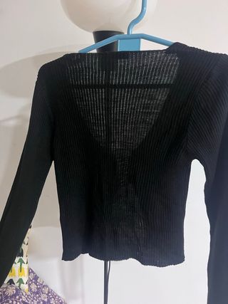 Top Negro de Canalé con Cordones / Black Top