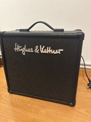 Hughes & Kettner Amplificador Guitarra 30W