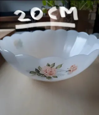 Juego macedonia de 6 + 1 grande arcopal rosa.