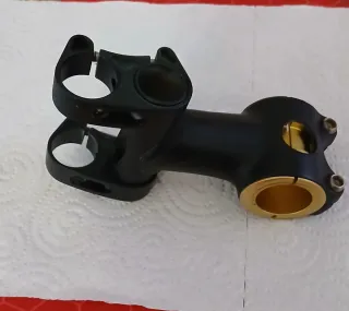 Potencia de bicicleta regulable