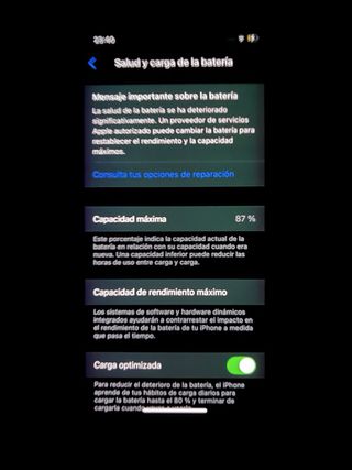 iPhone 12 mini, 3 fundas y cargador (no oficial).