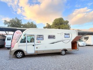 Autocaravana isla Pilote Explorateur integral