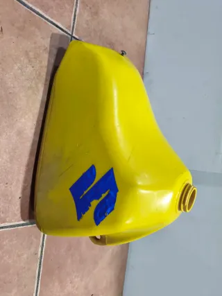 Depósito Suzuki RM80