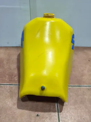 Depósito Suzuki RM80