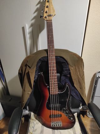 Bajo Fender Jazz Bass V USA 1997