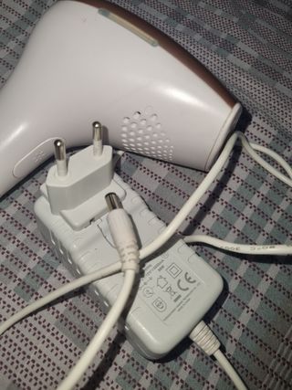 Epilatore Luce Pulsata Bianco e Oro