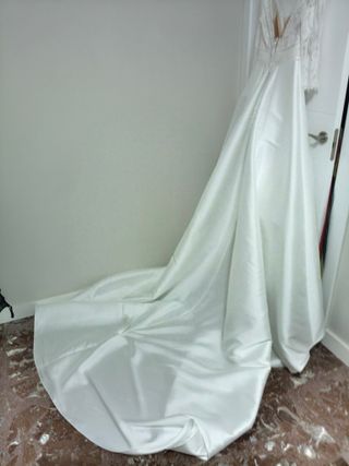 Vestido Novia Luna 2025