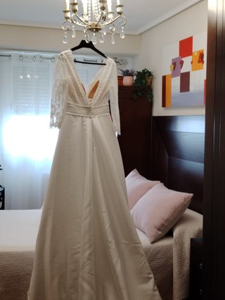 Vestido Novia Luna 2025