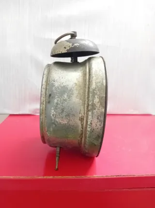 Reloj despertador antiguo La Mundial