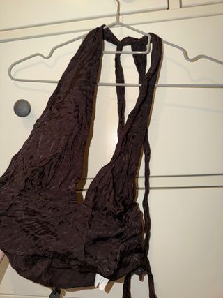 Top Motel Rocks Negro Halter