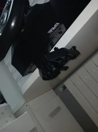 Volante Thrustmaster T80 PlayStation con pedales.