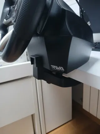 Volante Thrustmaster T80 PlayStation con pedales.