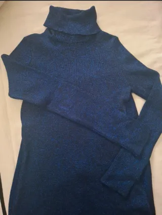 Vestido Lurex Azul Manga Larga Cuello Alto.