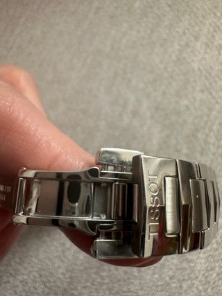 Reloj Tissot 1853 Negro y Plateado