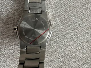 Reloj Tissot 1853 Negro y Plateado