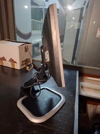 Samsung SyncMaster 710v Monitor