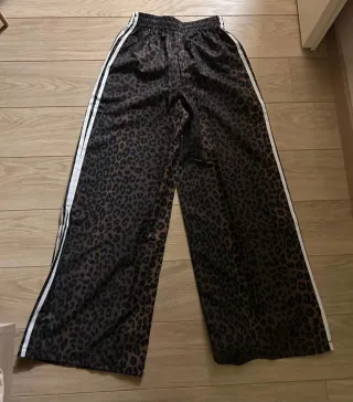 Pantalones Adidas Estampado Animal Print
