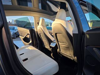 TESLA Model Y Performance 4WD