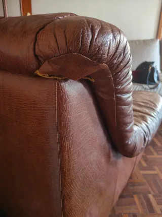 Sofá de cuero marrón 2 plazas