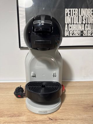 Cafetera Dolce Gusto DeLonghi