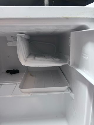 Nevera Mini KUNFT KMB2528 WH