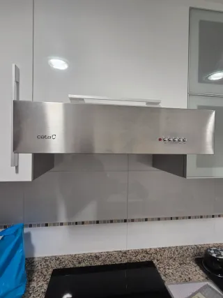 Campana extractora Cata