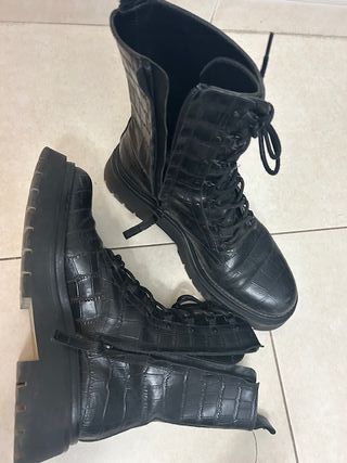 Botines Uterqüe Piel Negra Cocodrilo