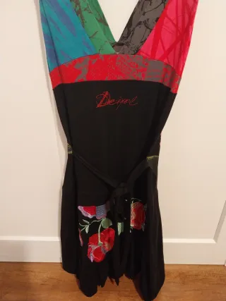 Vestido Desigual bordado Talla S