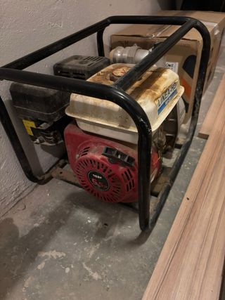 Bomba de agua gasolina