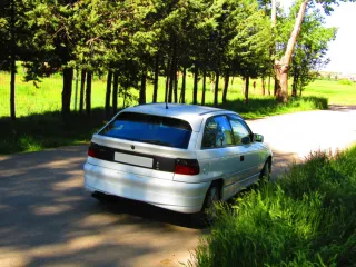 Opel Astra GSI 2.0 8v