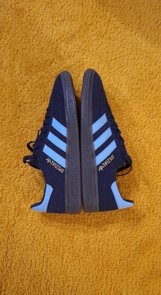 Adidas Spezial Azul Marino y Blanco