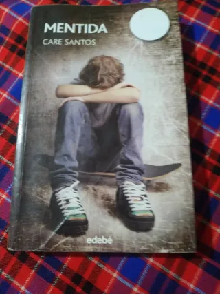 PREMI EDEBÉ 2015: Mentida