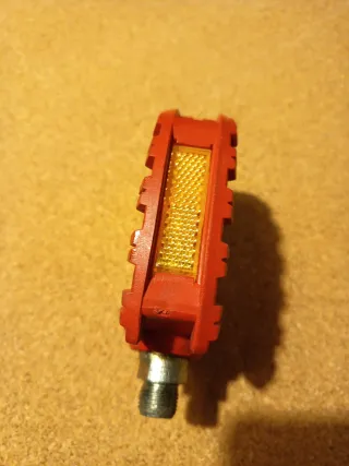 Pedal BMX BH Derecho Rojo Nuevo