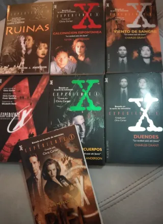 Colección de 7 libros, Expediente X