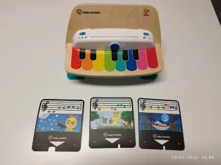 Piano infantil Hape Baby Einstein, muy buen estad.