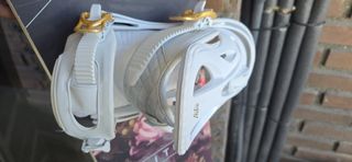 Tavola da snowboard Nitro con attacchi e scarponi