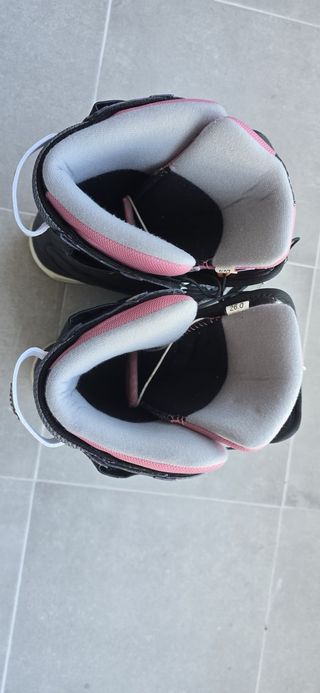 Tavola da snowboard Nitro con attacchi e scarponi