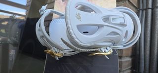 Tavola da snowboard Nitro con attacchi e scarponi