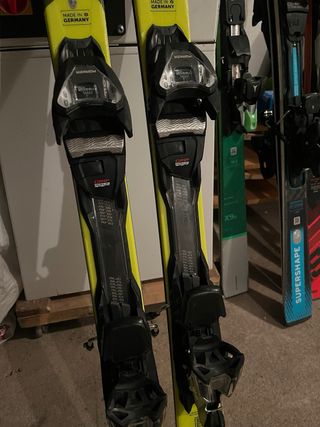 Sci Volkl Racetiger SC 153 cm 2025