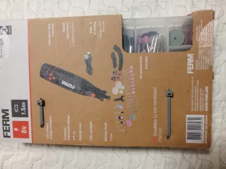 FERM CTM1032 Multierramienta Inalámbrica 8V