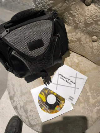 Cámara JVC Plata/Azul con funda sin cargador