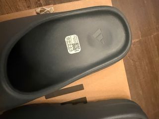 Adidas Yeezy Slide Talla 42 Gris