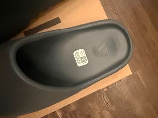 Adidas Yeezy Slide Talla 42 Gris