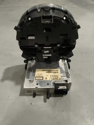 Cuadro instrumentos y radio CD Mini