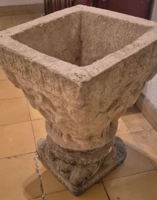 Macetero de piedra maciza tallada antiguo vintage