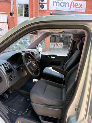 Volkswagen Caravelle 2005