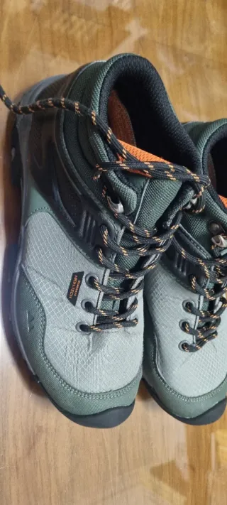 Botas montaña niño talla 35