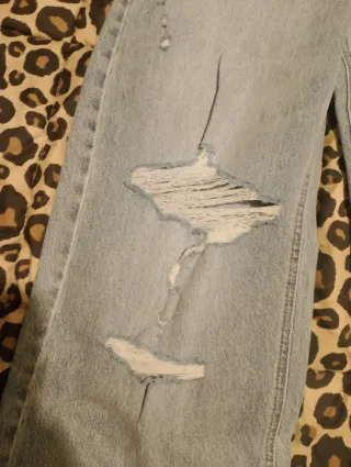 Jeans donna palazzo strappati